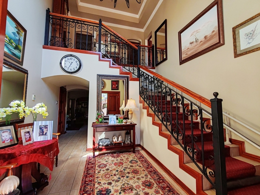4 Bedroom Property for Sale in Van Der Hoff Park North West
